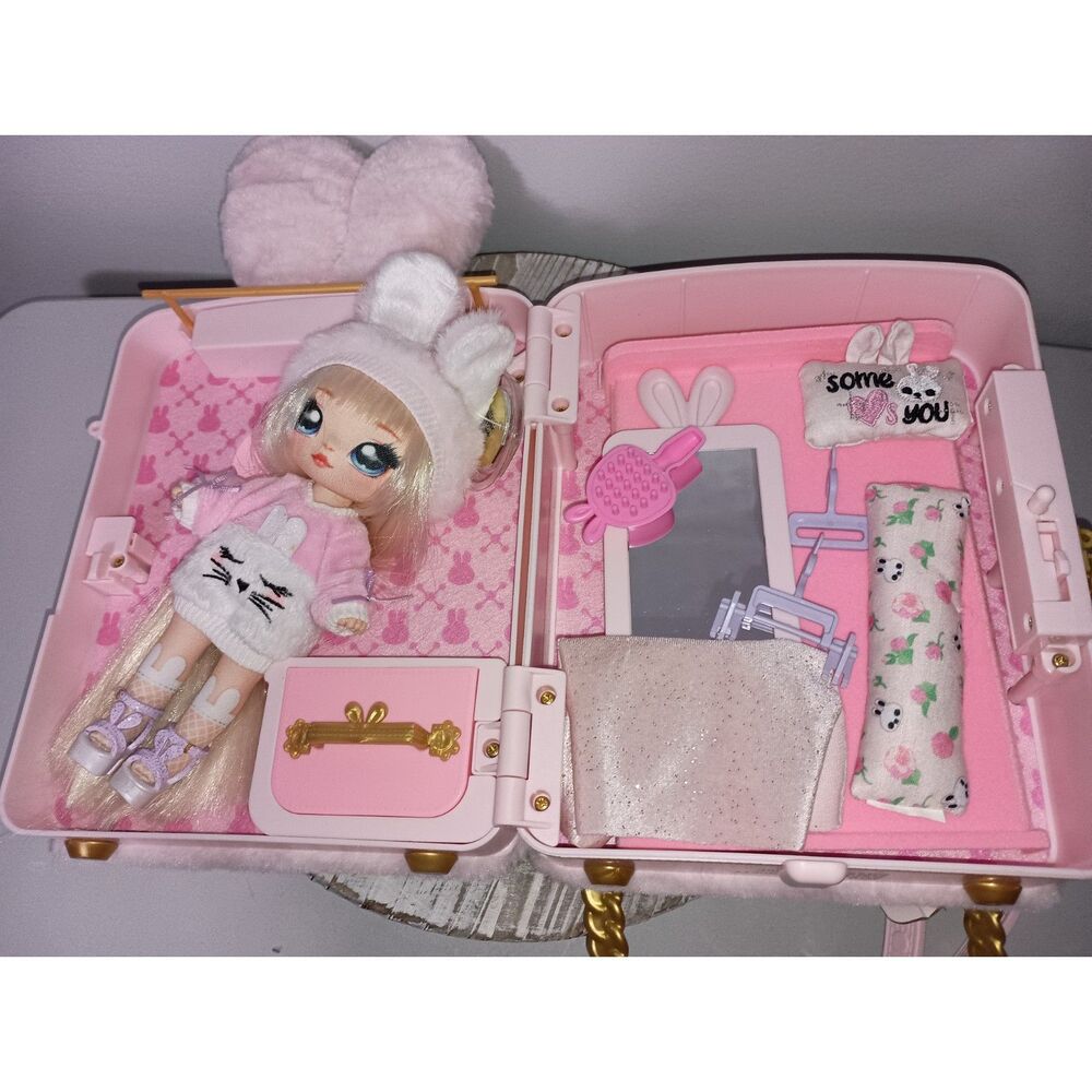 MGA: Na Na Na Surprise 3-in-1 Backpack Bedroom Pink Bunny Playset with Two Dolls - Picture 2 of 7